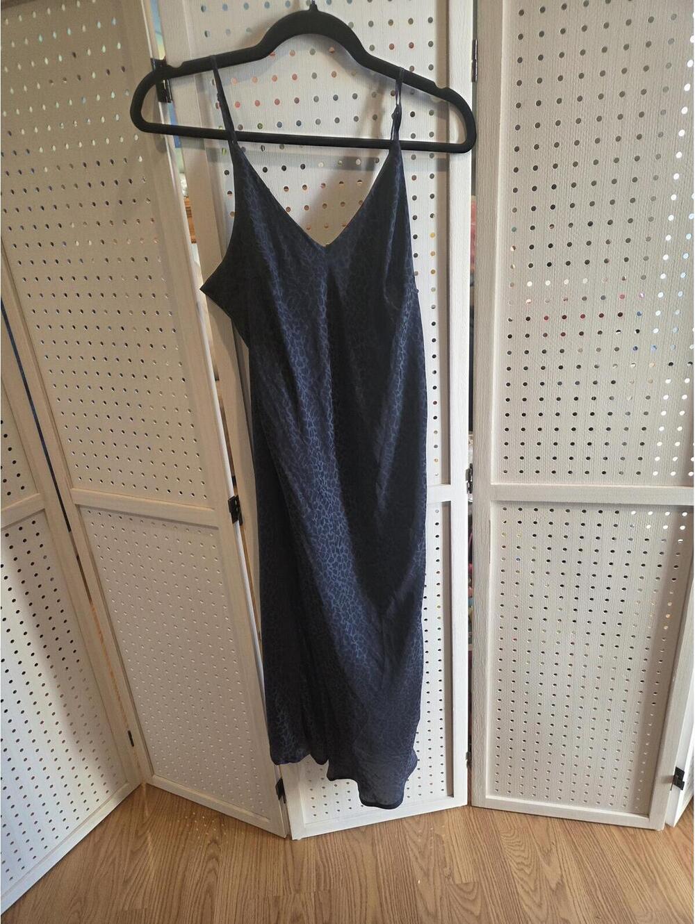 Blue Leopard Print Slip Dress with Spaghetti Straps - Picture 4 of 9